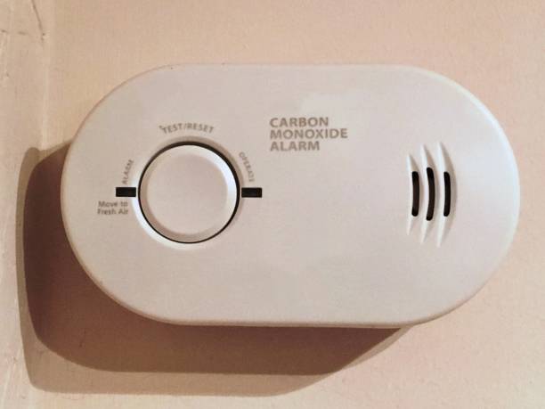 Détecteur de monoxyde de carbone installé dans une maison