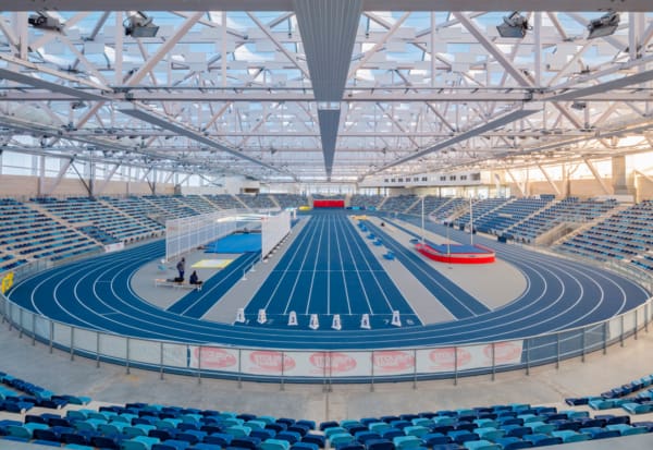 Stade avec structure métallique et toile, fabriqué par l'entreprise SMC2